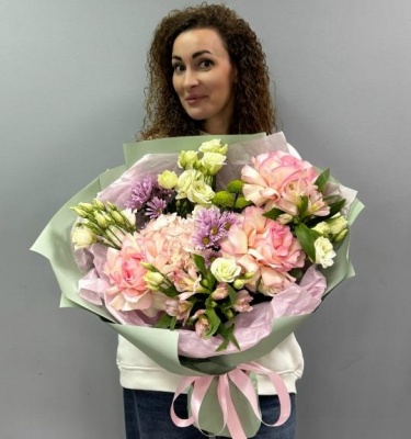 Букет цветов Рассветный поцелуй